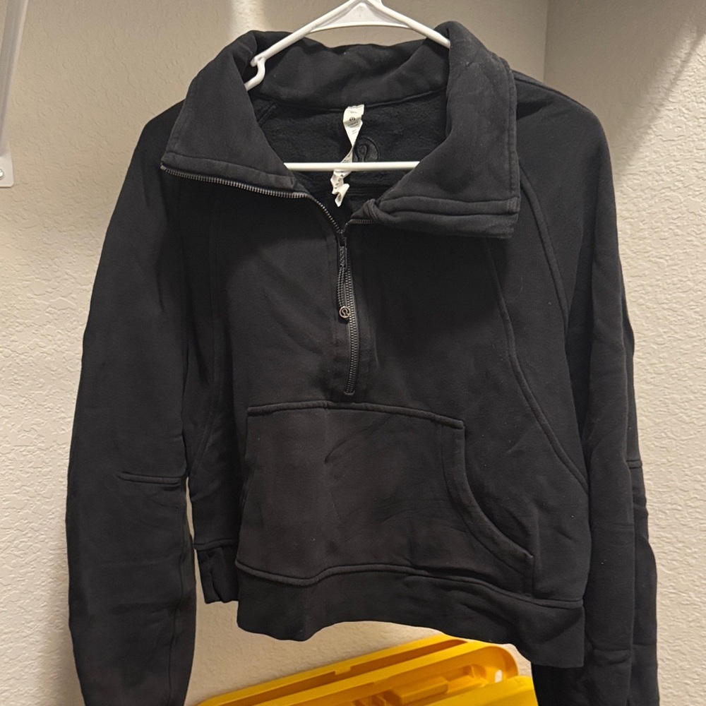 lululemon athletica Black Women's 1/2 Zip crop scuba Pullover